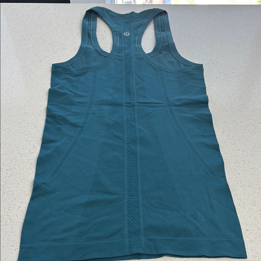 Teal Racerback Tank Top Lululemon tank top size 2 great condition